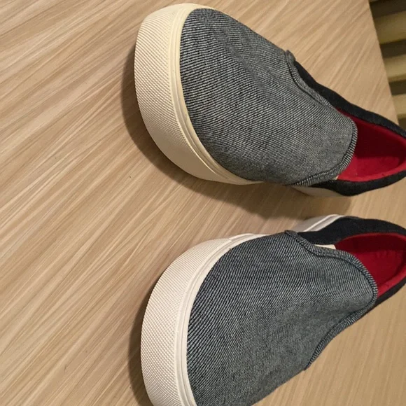 Brooks Brothers Sneakers - Picture 3 of 8